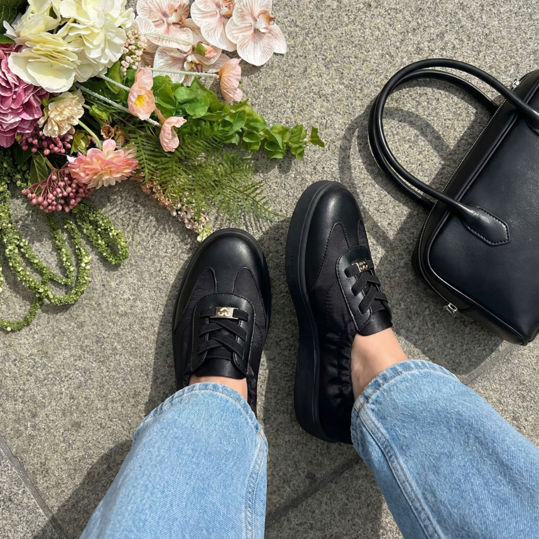 Dream Satin Flat - black